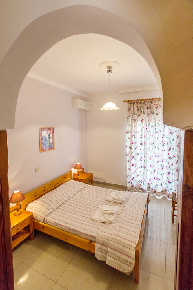פליאוחורה Filoxenia Apartments 2 מראה חיצוני תמונה