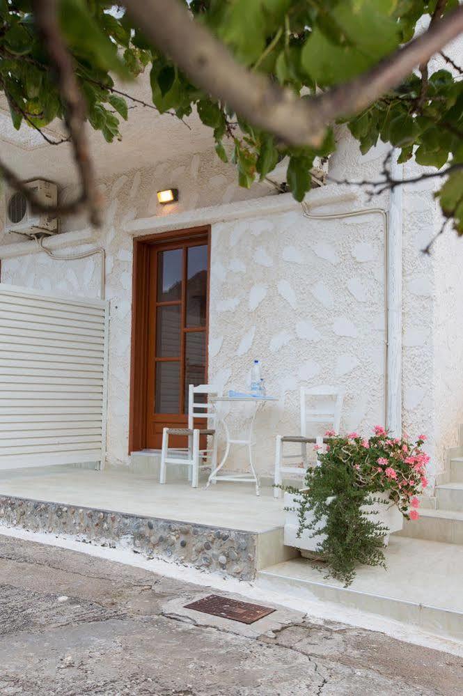פליאוחורה Filoxenia Apartments 2 מראה חיצוני תמונה